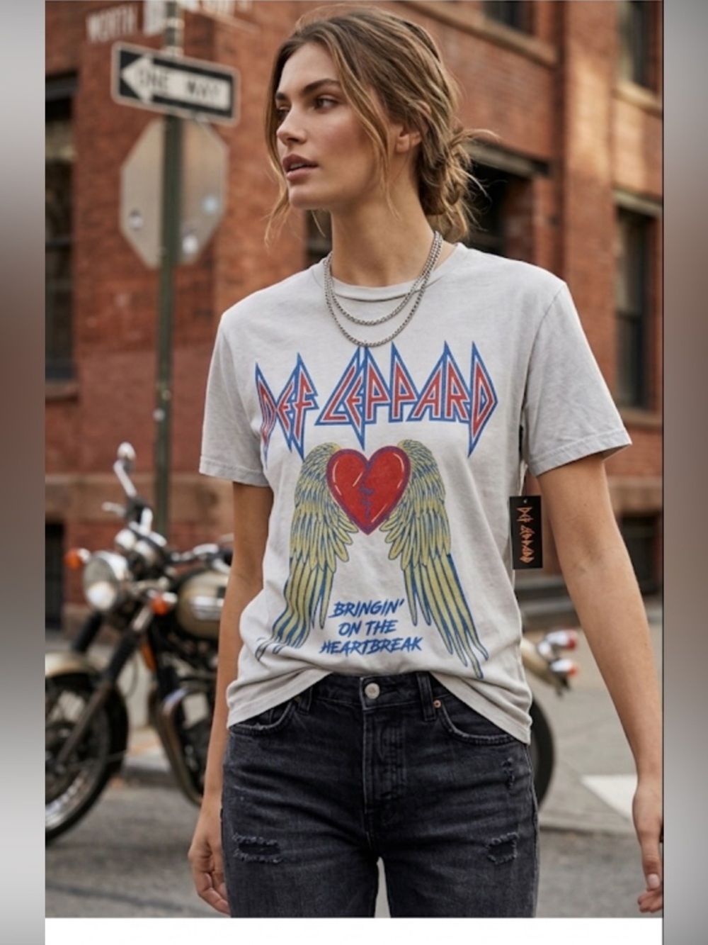 Def Leppard Bringin On The Heartbreak Graphic Tee